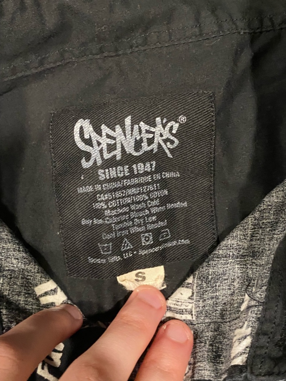 Spencer's Black Short-Sleeve Button-Up Shirt with White All-Over Text - Picture 2 of 2